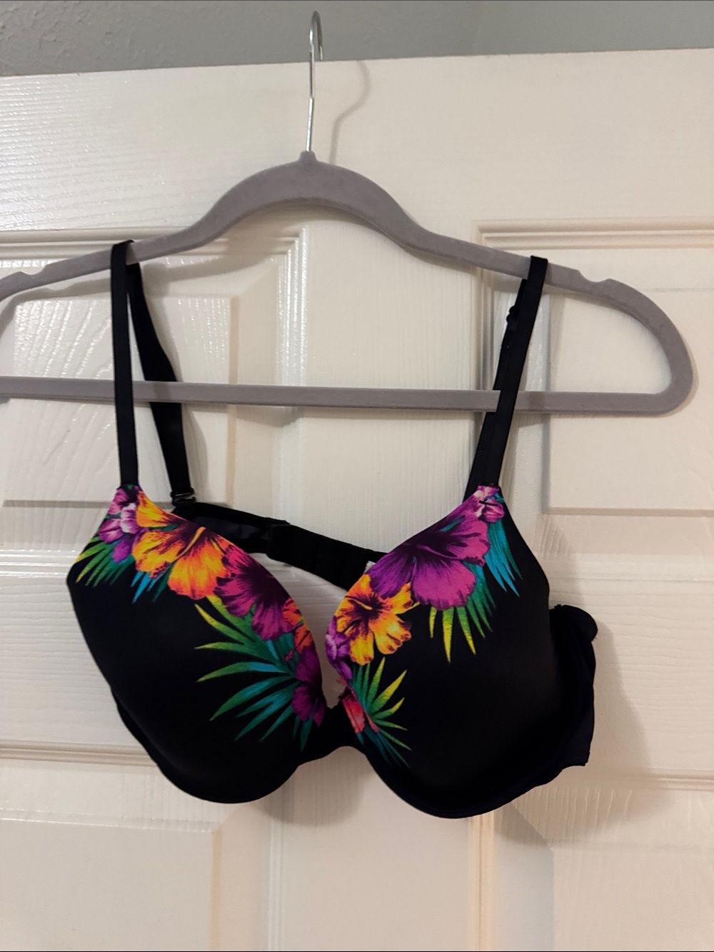 Pink Wear Everywhere T-shirt Bra with Tropical Print